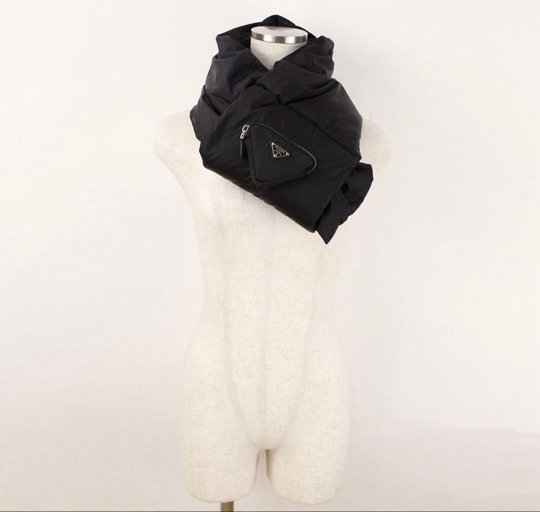 PRADA ナイロンスカーフ　プラダ　renylon マフラー