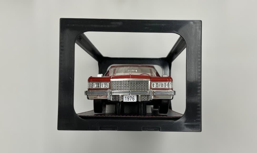 ベ*️様 1976 Cadillac Eldorado 1/18スケールモデル