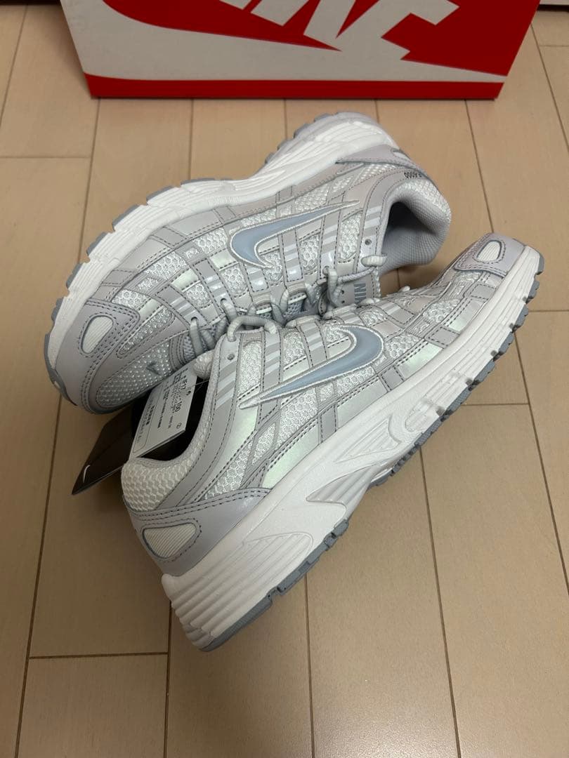 NIKE ナイキ W P-6000 SE IF1756-100 25cm