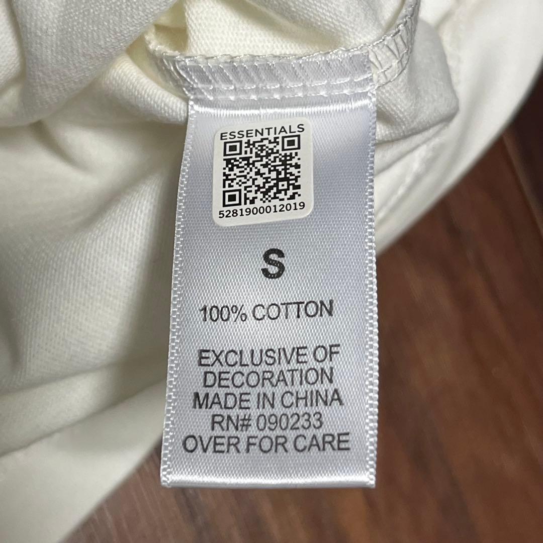 Fog Essentials 白tシャツ長袖ロンT花卉プリントロゴホワイト