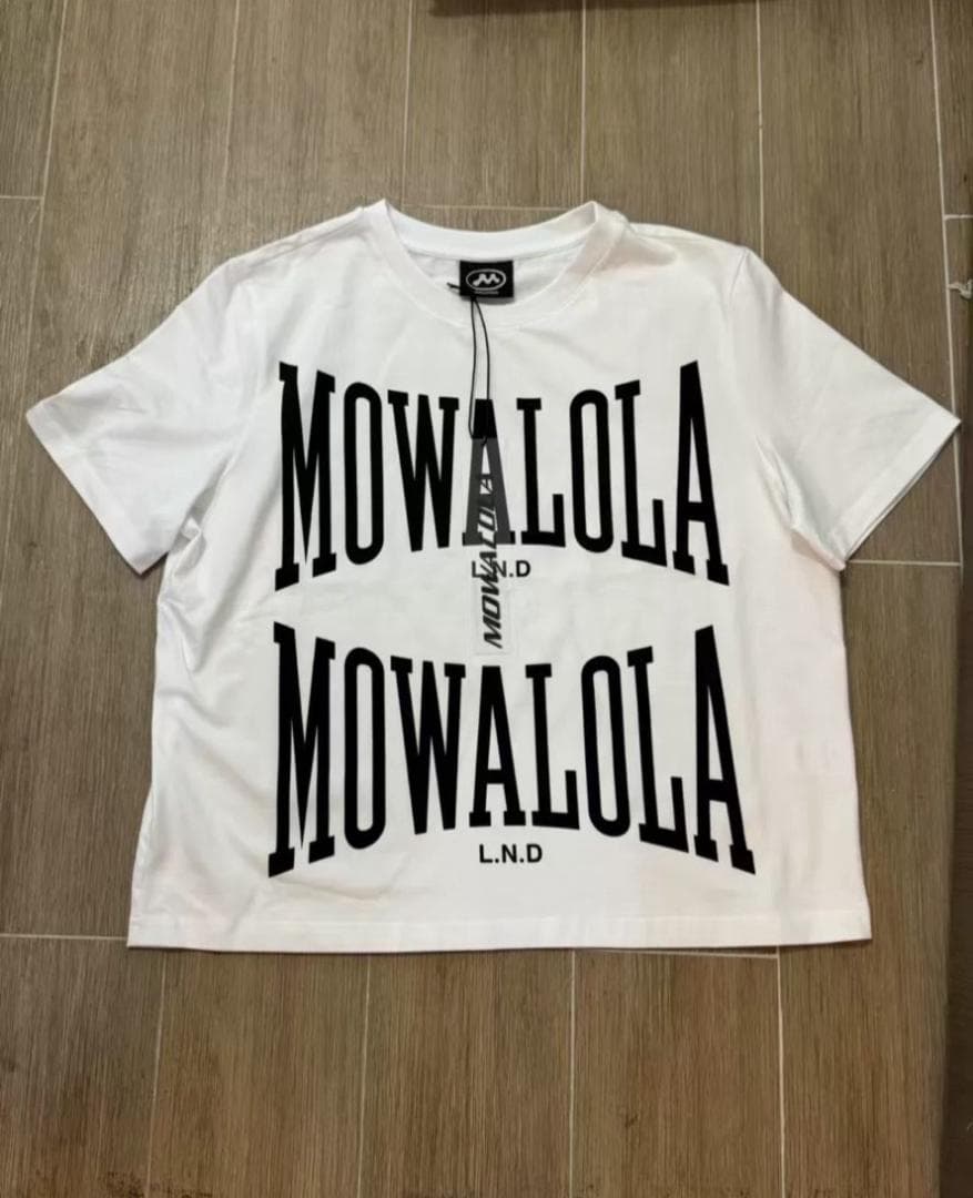 mowalola double logo nettspend 着用　tシャツ