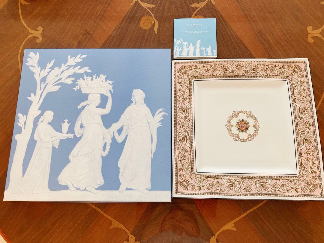 ウェッジウッド　フロレンティーン　ピンク　スクエアプレート　角皿