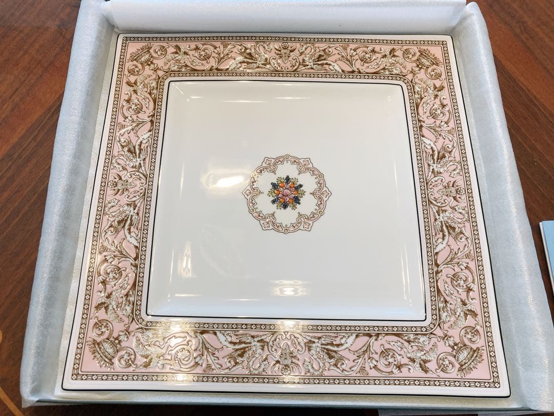 ウェッジウッド　フロレンティーン　ピンク　スクエアプレート　角皿