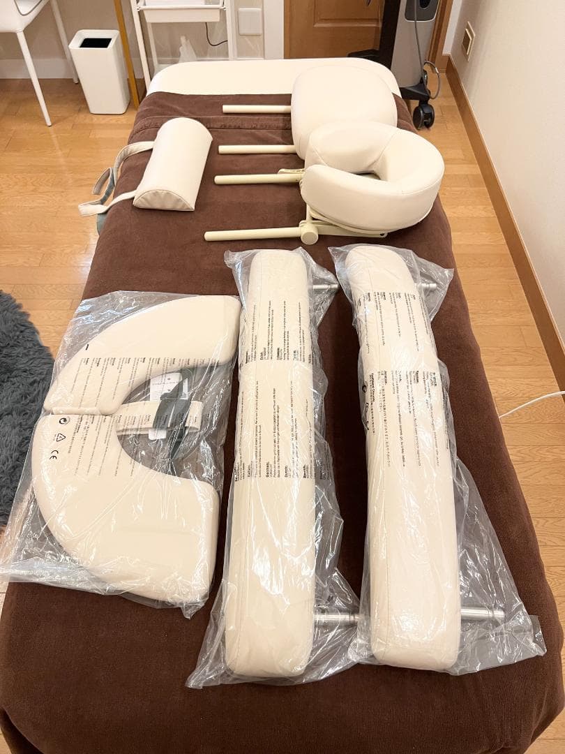 【美品・業務用】フォンタナ フィレンツェ 電動エステベッド 幅75cm｜送料込み