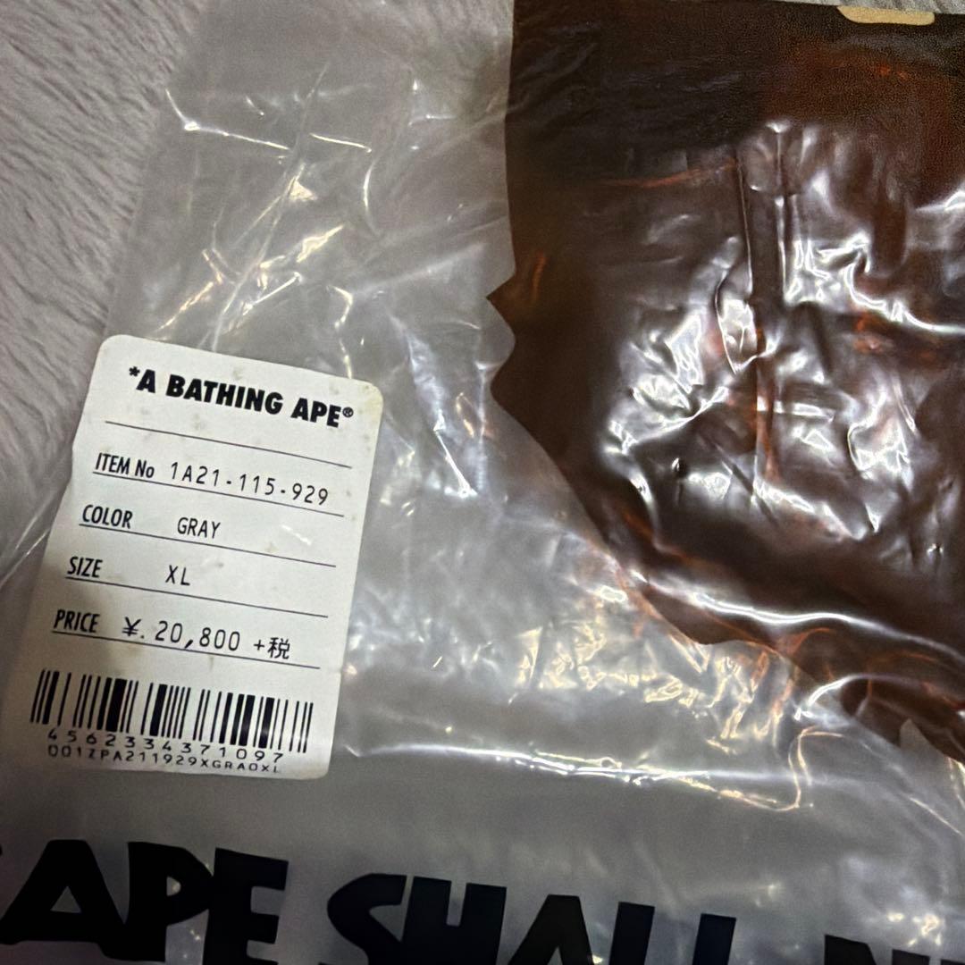 A BATHING APE BAPE undefeated LA限定　パーカー