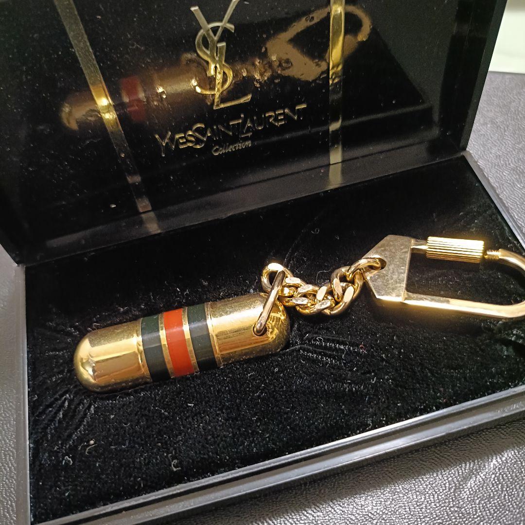 イヴサンローラン カサンドラ ロゴ ピルケース キーホルダー ゴールド金具