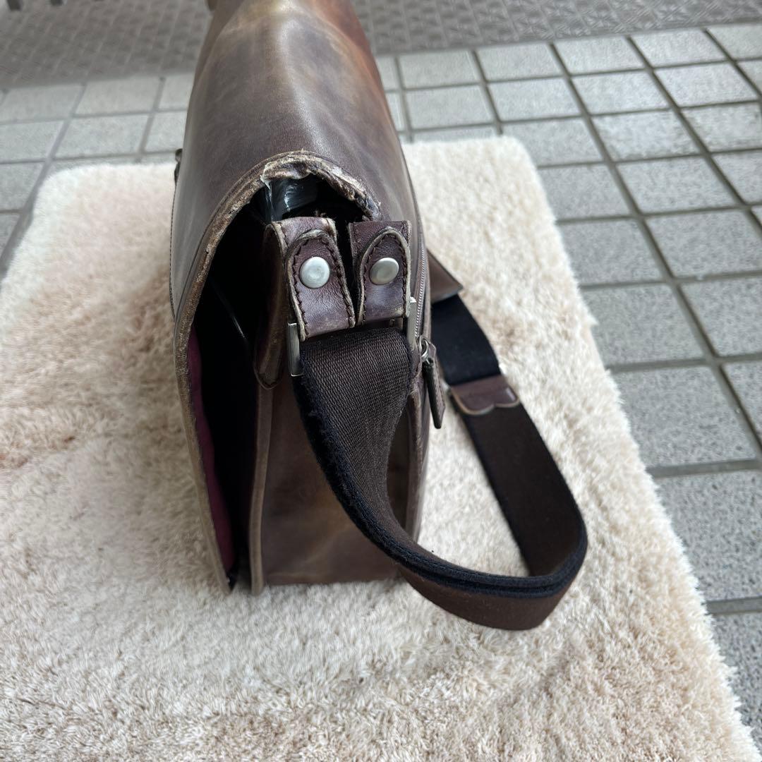 ベルルッティ　メッセンジャーバッグ　茶