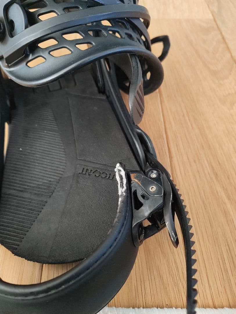 Burton ジェネシス(Mサイズ)　スノーボードビンディング ブラック