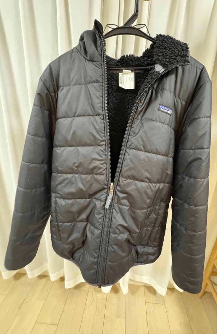未使用　パタゴニア　リバーシブル　kids XXL