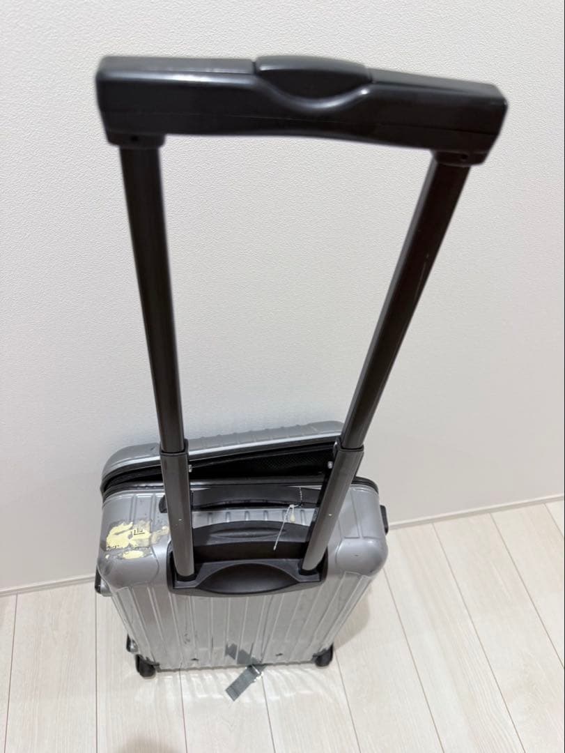 RIMOWA キャリーケース（鍵なし）