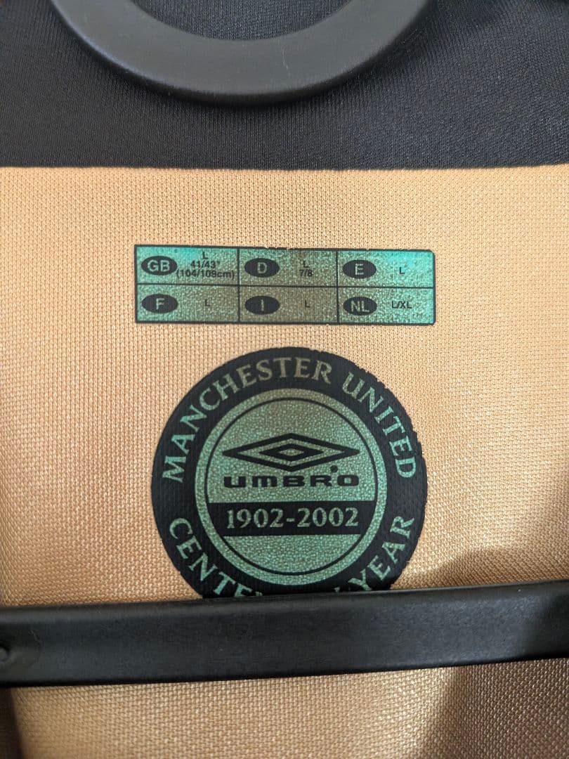 ろ*く様 【正規品】マンチェスター・ユナイテッド 100周年記念 リバーシブル