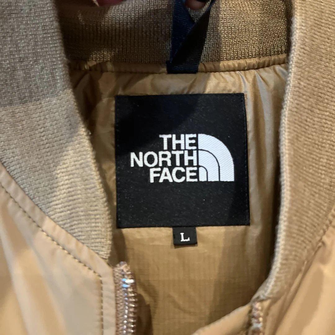ny82452 インサレーションボンバージャケット　ノースフェイス