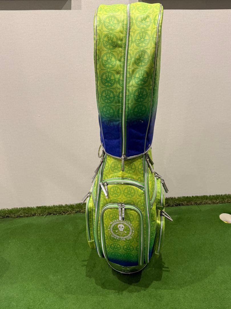 マークアンドロナ　キャディーバック キムタクモデル