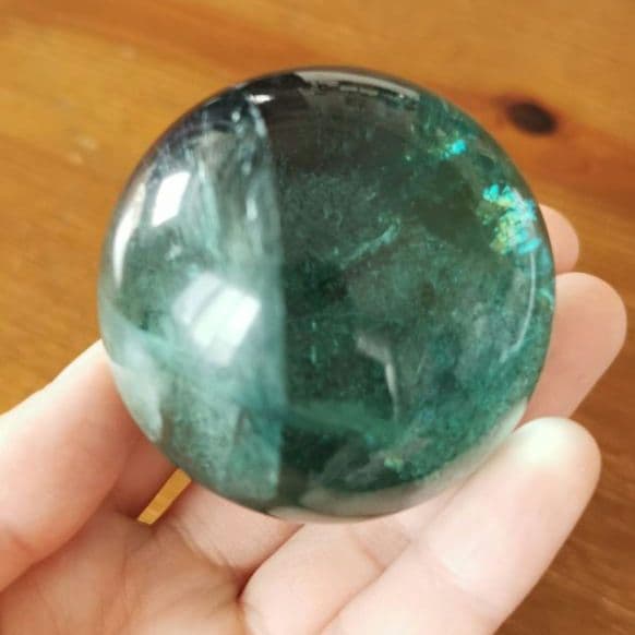 台座付き 雑色有 虹入り フローライト 丸玉 C