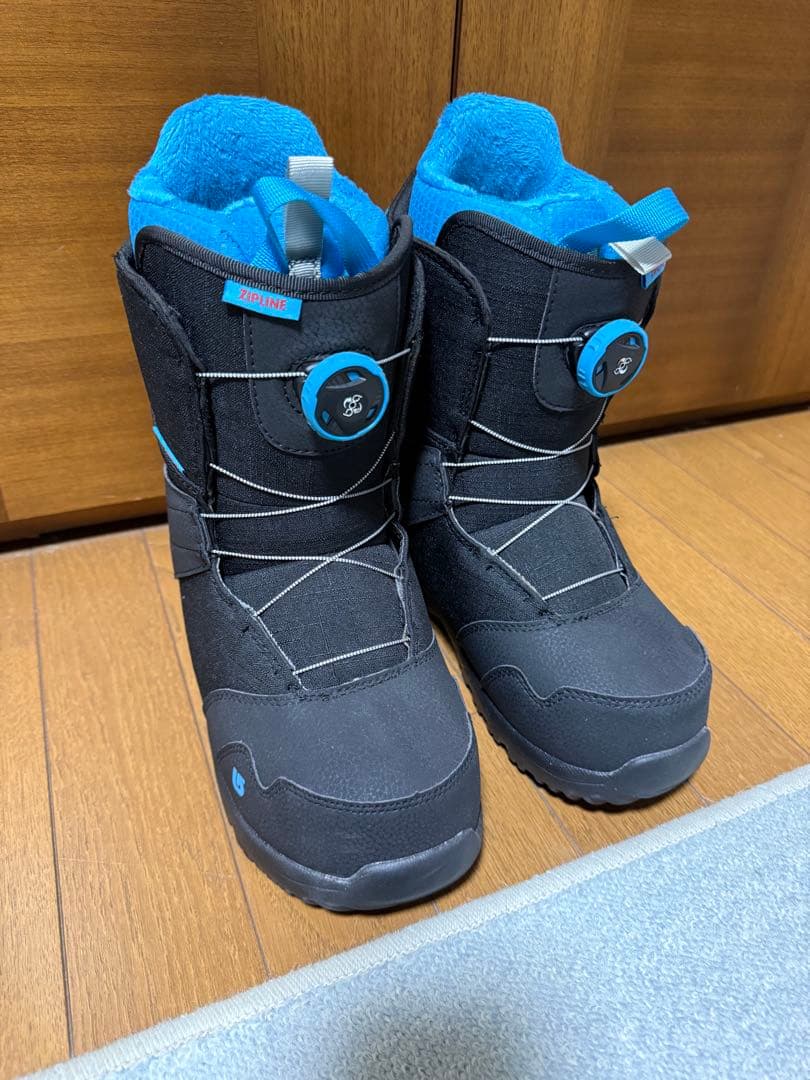 Burton ZIPLINE 子ども用スノーボードブーツ ブラック/ブルー