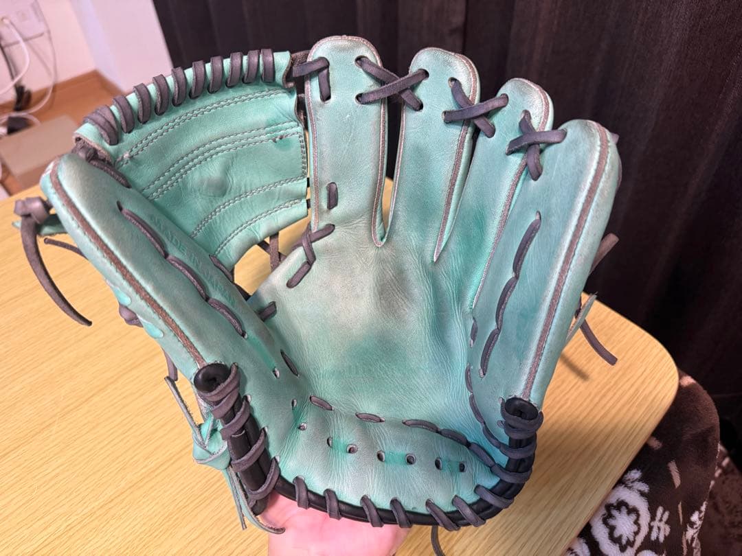 GSグローブ　ゴリラスポーツ　カエル