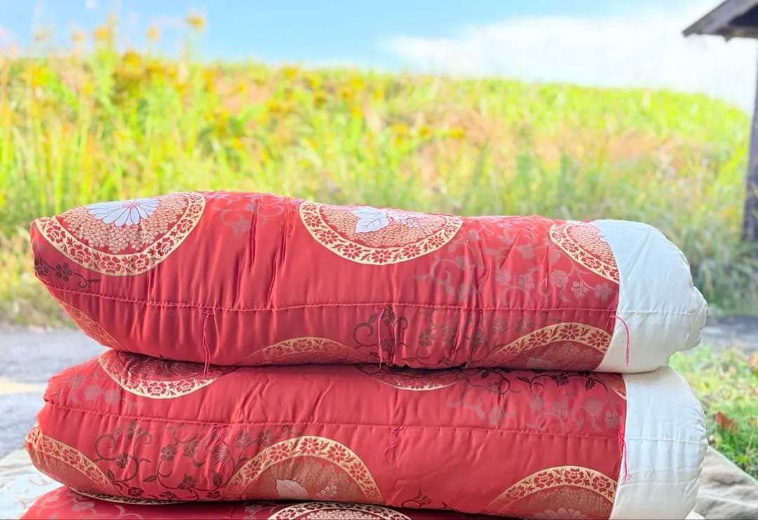 2114様感謝‼️布団恋しい寒の入FUTON蔵出掛布団赤❌赤2枚メイドインジャパン