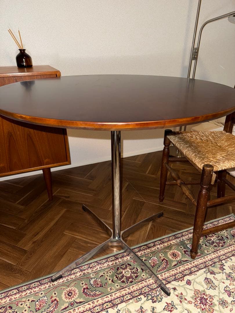 木製円形ダイニングテーブル（80cm）