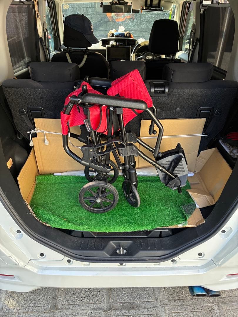 携帯型介助用簡易車イス、Handy Light