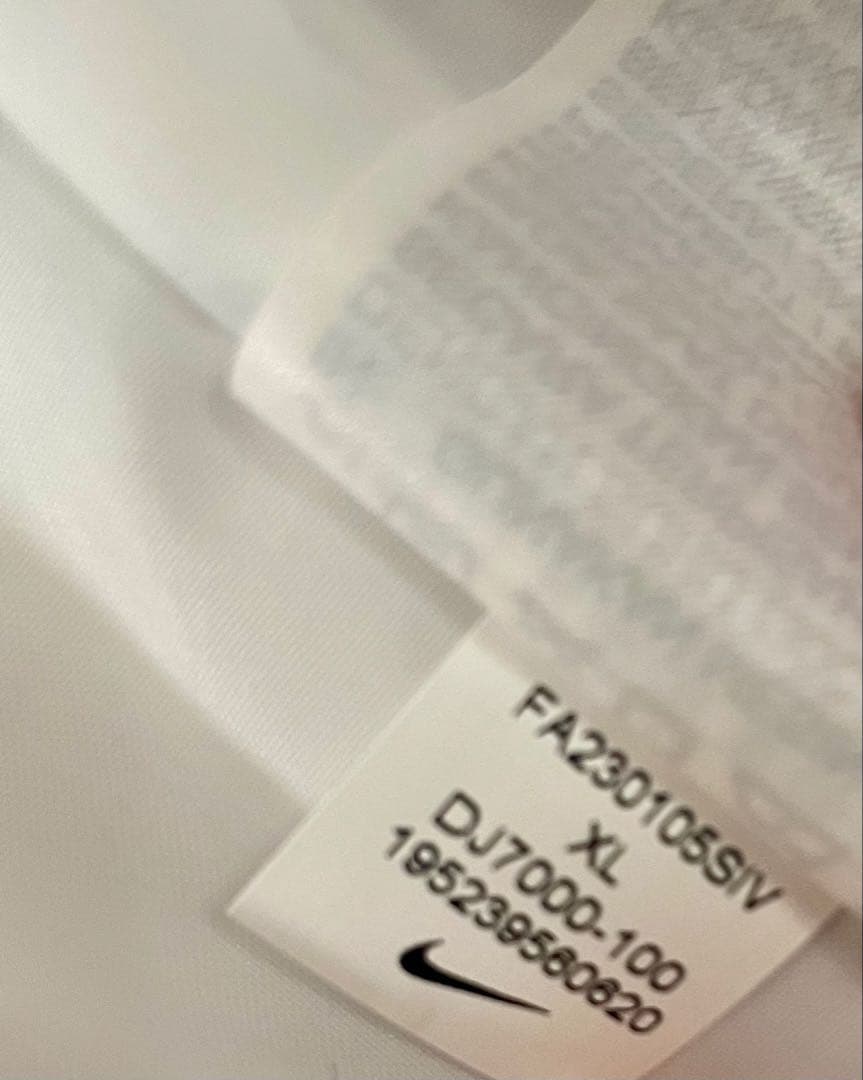 Nike W TF RPL CLASSIC PARKA ベンチコートホワイト