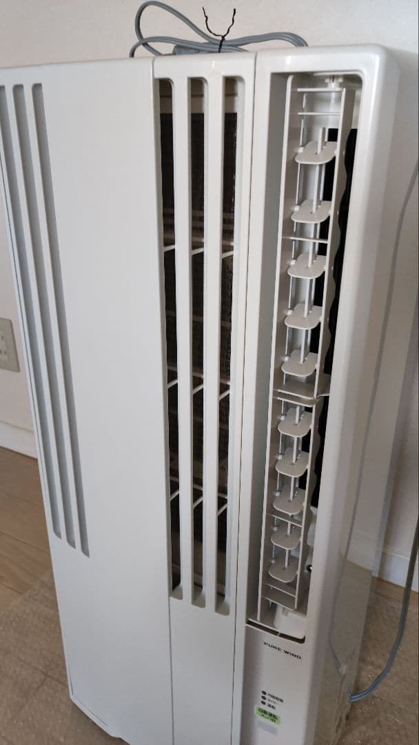 コロナ窓用エアコン　2020年製