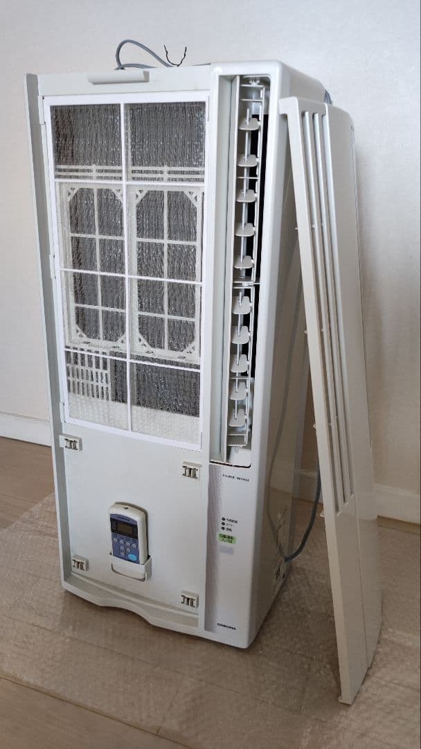 コロナ窓用エアコン　2020年製