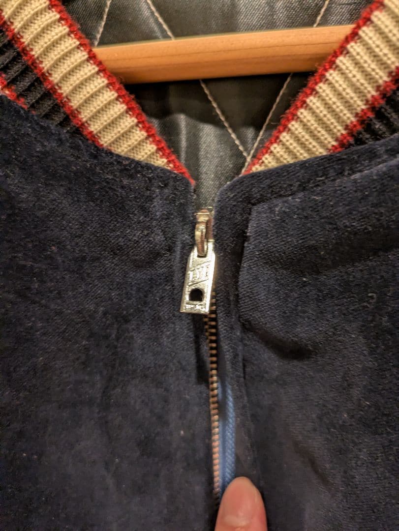 【別珍】アラスカ刺繍スカジャン 白熊 山羊 犬ぞり 濃紺色 リバーシブル