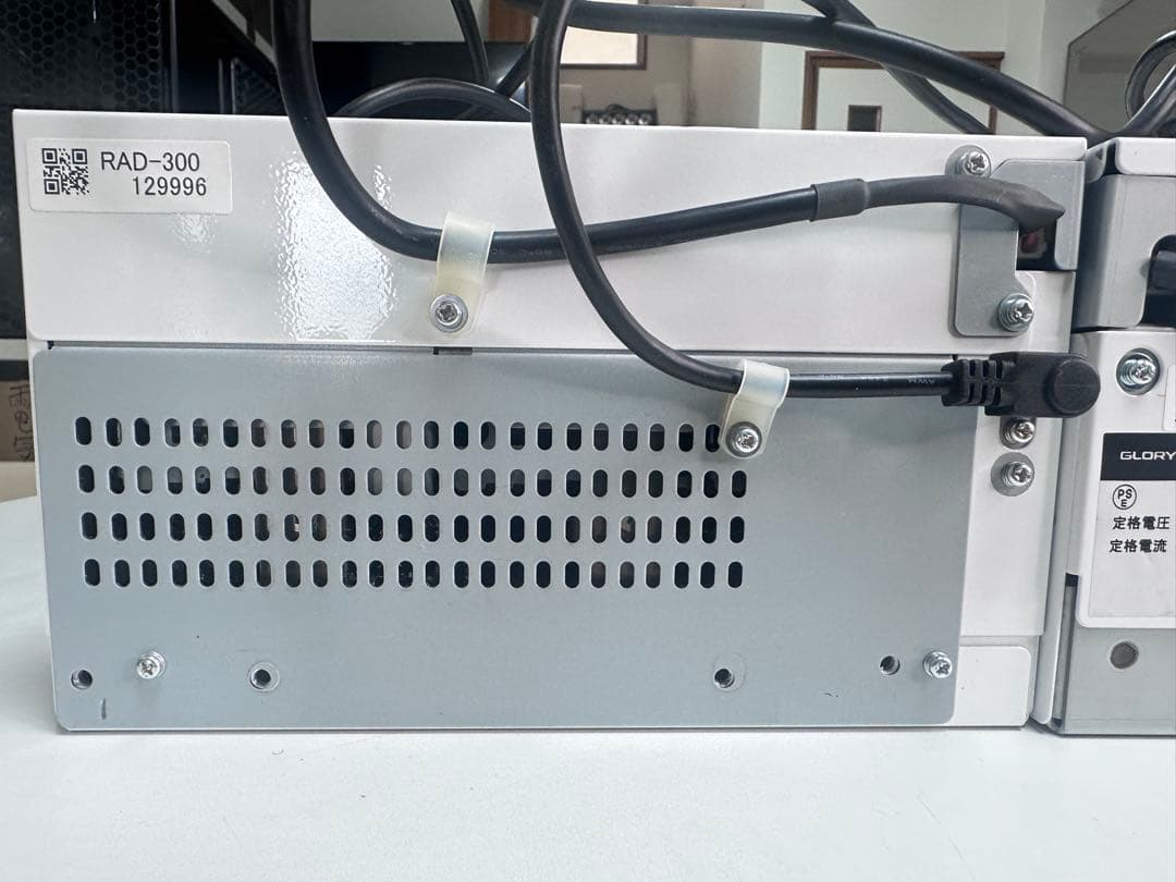 自動釣銭機　GLORY　RT-300-H RAD-300レジ