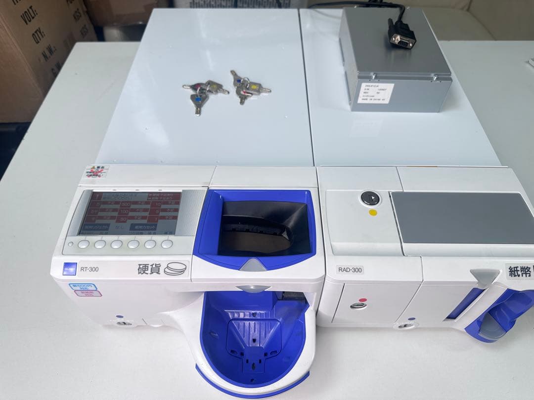 自動釣銭機　GLORY　RT-300-H RAD-300レジ