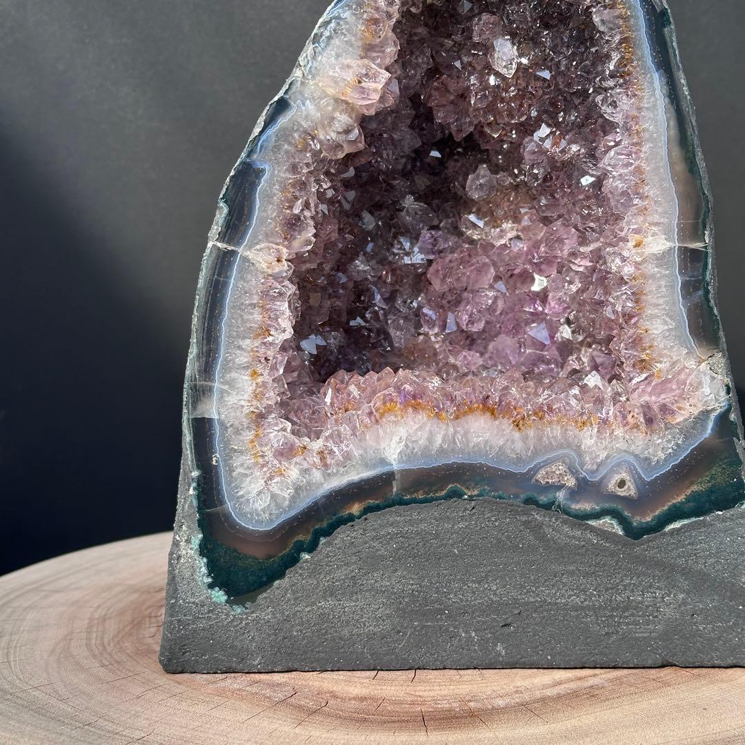 天然石 タイチンルチルクォーツ共生アメジストのドーム　置物共生G.82