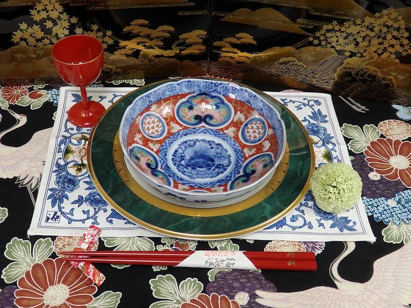 大聖寺伊万里　花に唐獅子　丸紋に金唐草の図　膾皿　５客　B225 AS-CGc