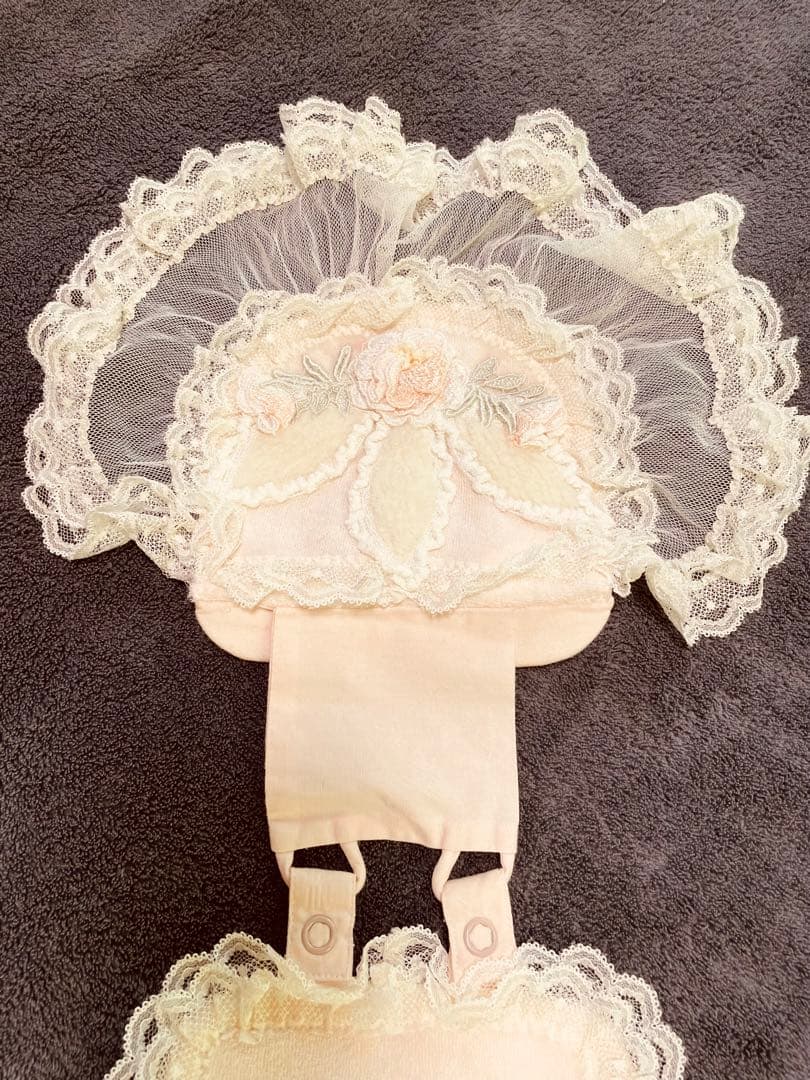 ❤️さえら★ヒスクローネ★可愛い★お花モチーフ付★トイレットペーパーホルダー★豪華
