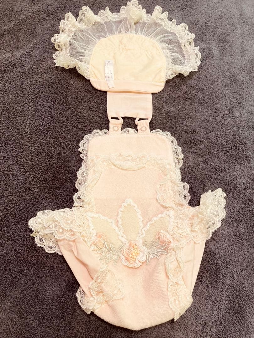 ❤️さえら★ヒスクローネ★可愛い★お花モチーフ付★トイレットペーパーホルダー★豪華