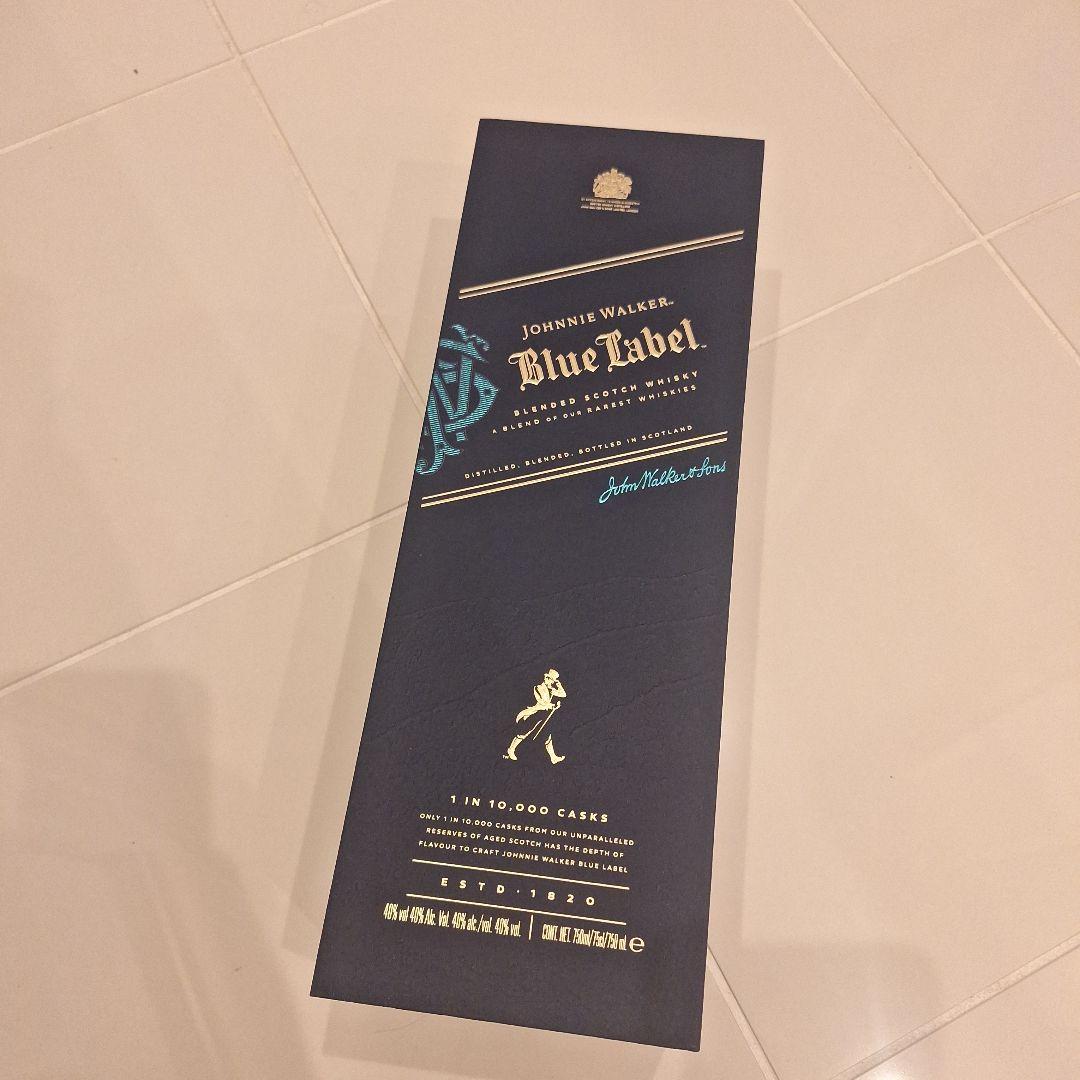 ジョニーウォーカー Blue Label 750ml