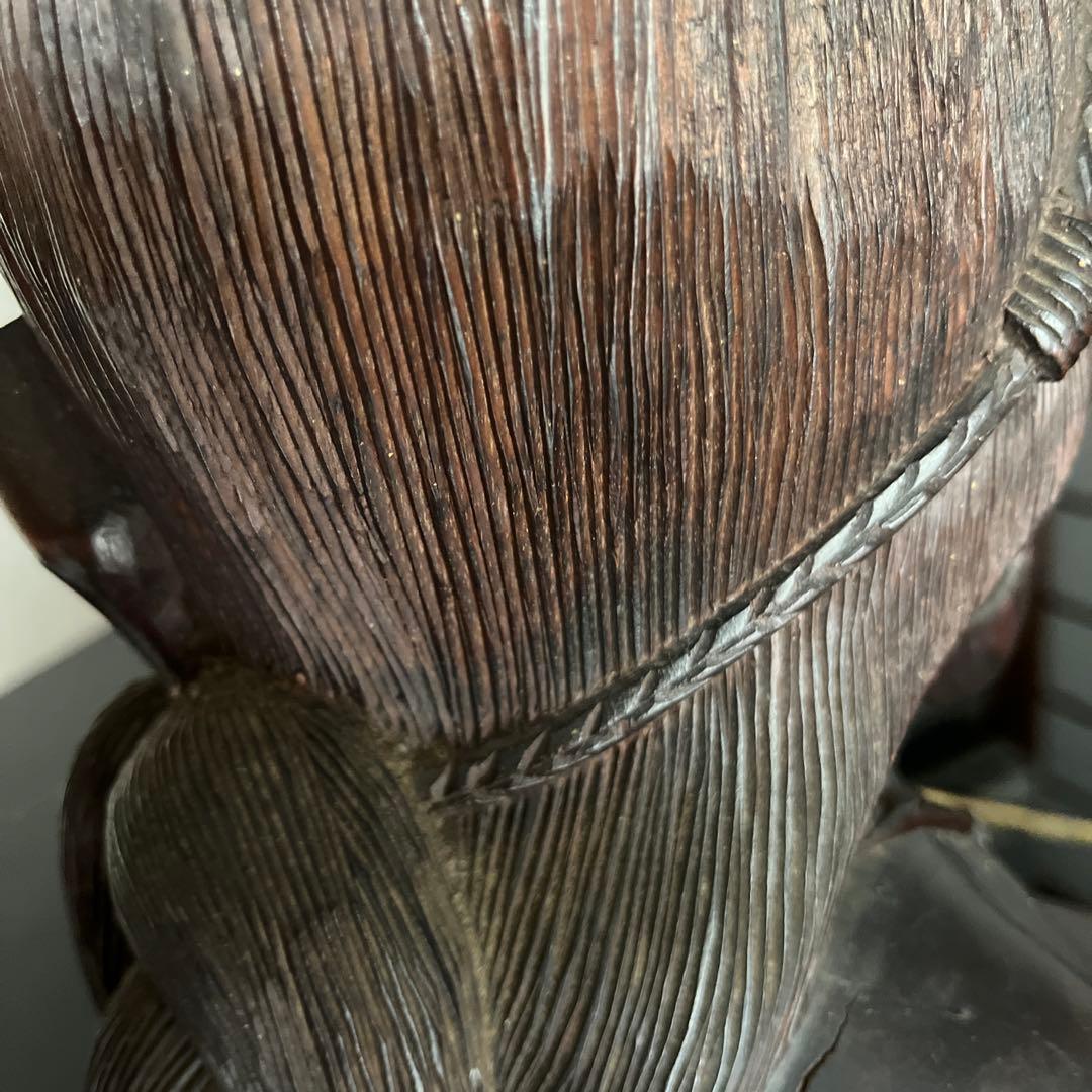 東南アジア　大きな木彫り置物