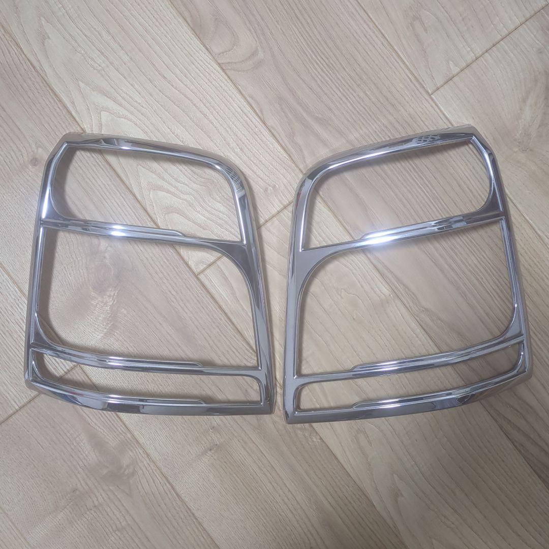 スバル　フォレスター　 テールランプカバー