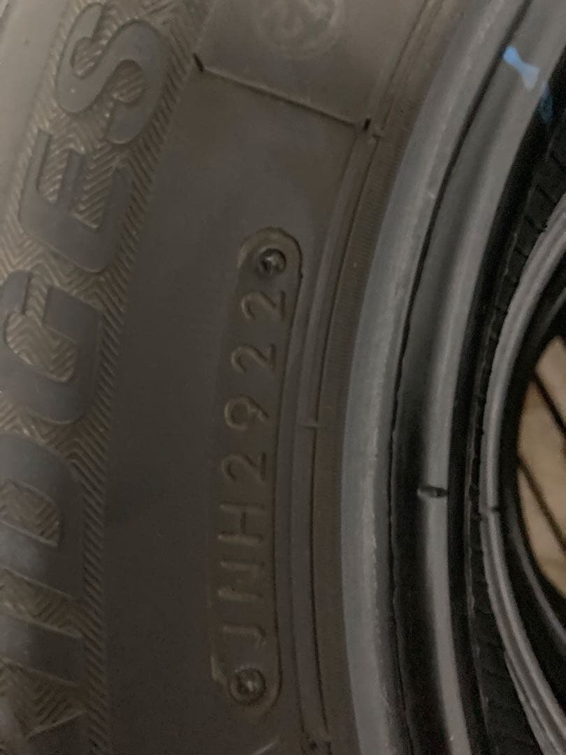 ブリヂストン スタッドレスタイヤ 145/80R12 4本セット