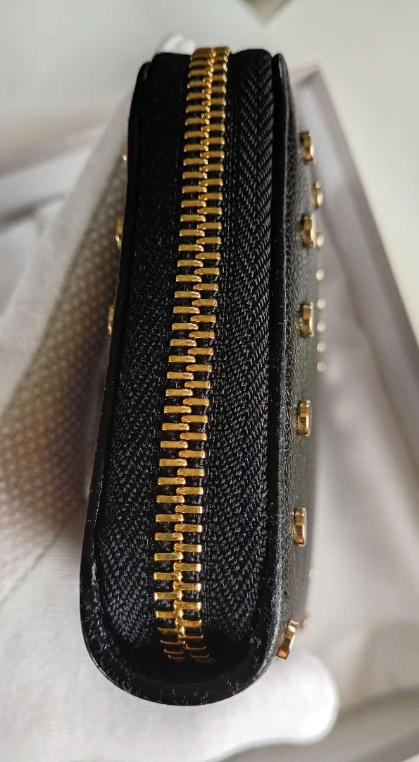 【新品】JIMMY CHOO スタッズレザーウォレット ミドルウォレット財布 黒