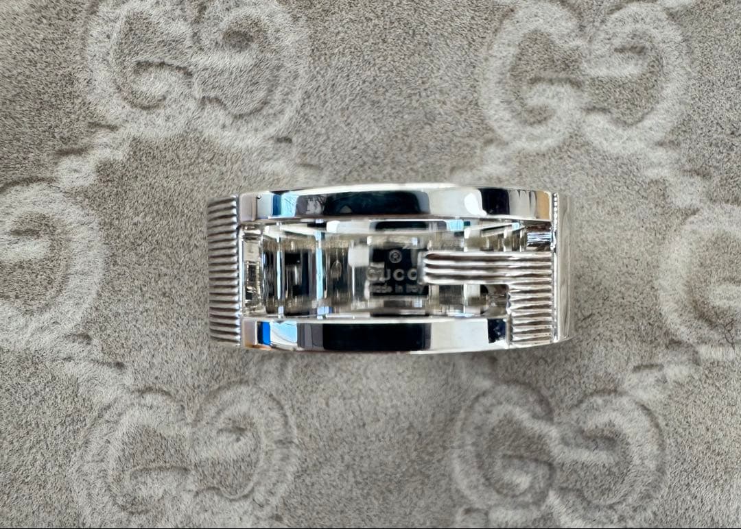 ビビ　GUCCI シルバーアクセサリー セット（ブレスレット＋リング）