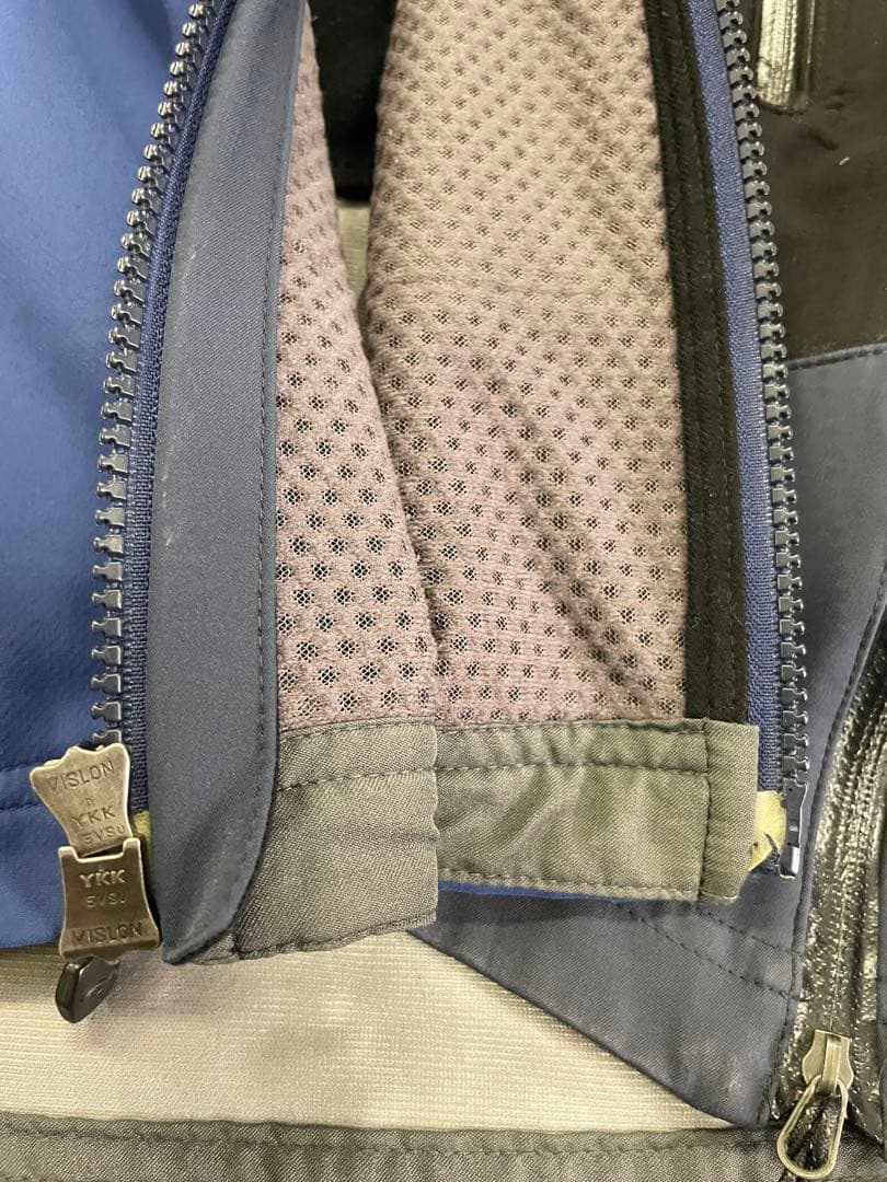 OUTDOOR RESEARCH マウンテンパーカー OR M相当