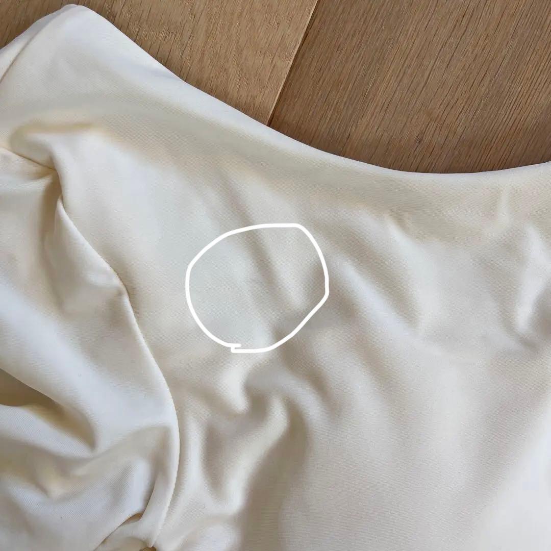 SWELLY 長袖ワンピース水着 フラワープリント