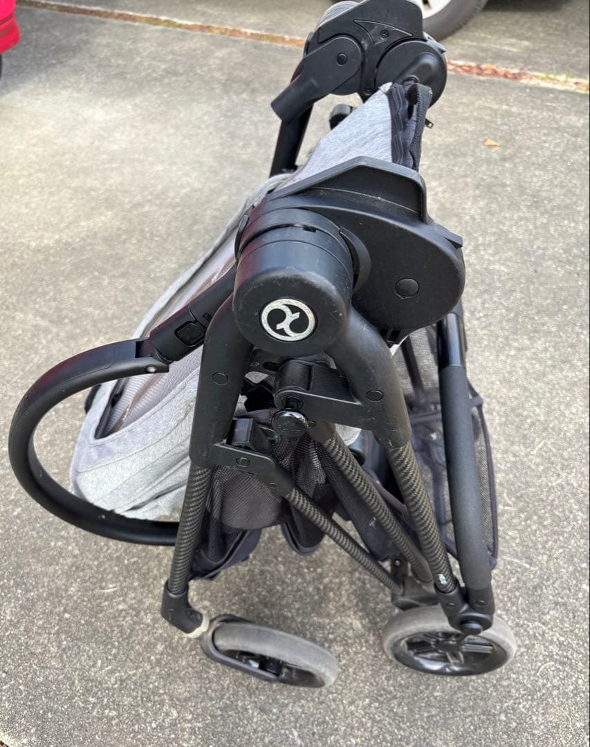 サイベックス　メリオ　カーボン　グレーベビーカー クッションカバー付き