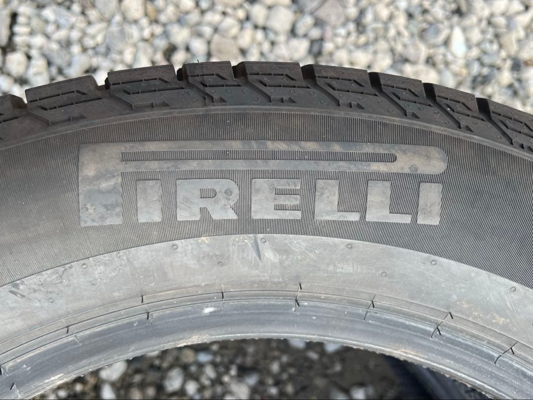 ピレリ　アイス　ゼロ　アシンメトリコ　215/60r17 23年製　超バリ山