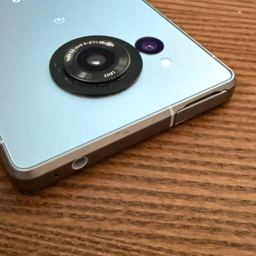 超美品 AQUOS R8 SH-52D docomo SIMフリー スマホ 本体