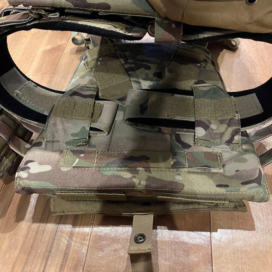 Cork Gear製　AVS プレートキャリア　マルチカム