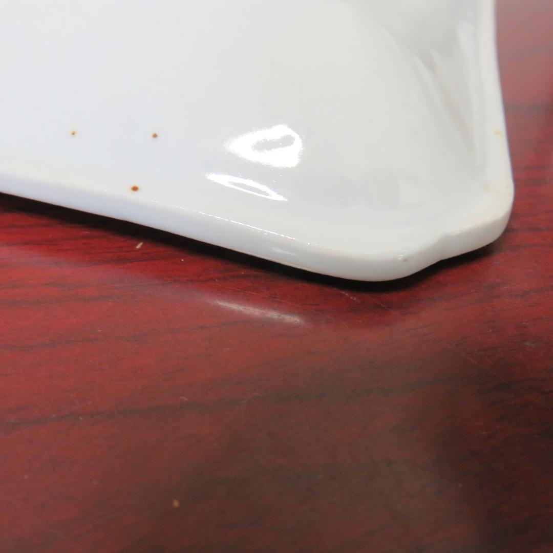 角皿 江戸 中期 後期 柿右衛門様式 花唐草 松竹梅 花弁縁 木箱