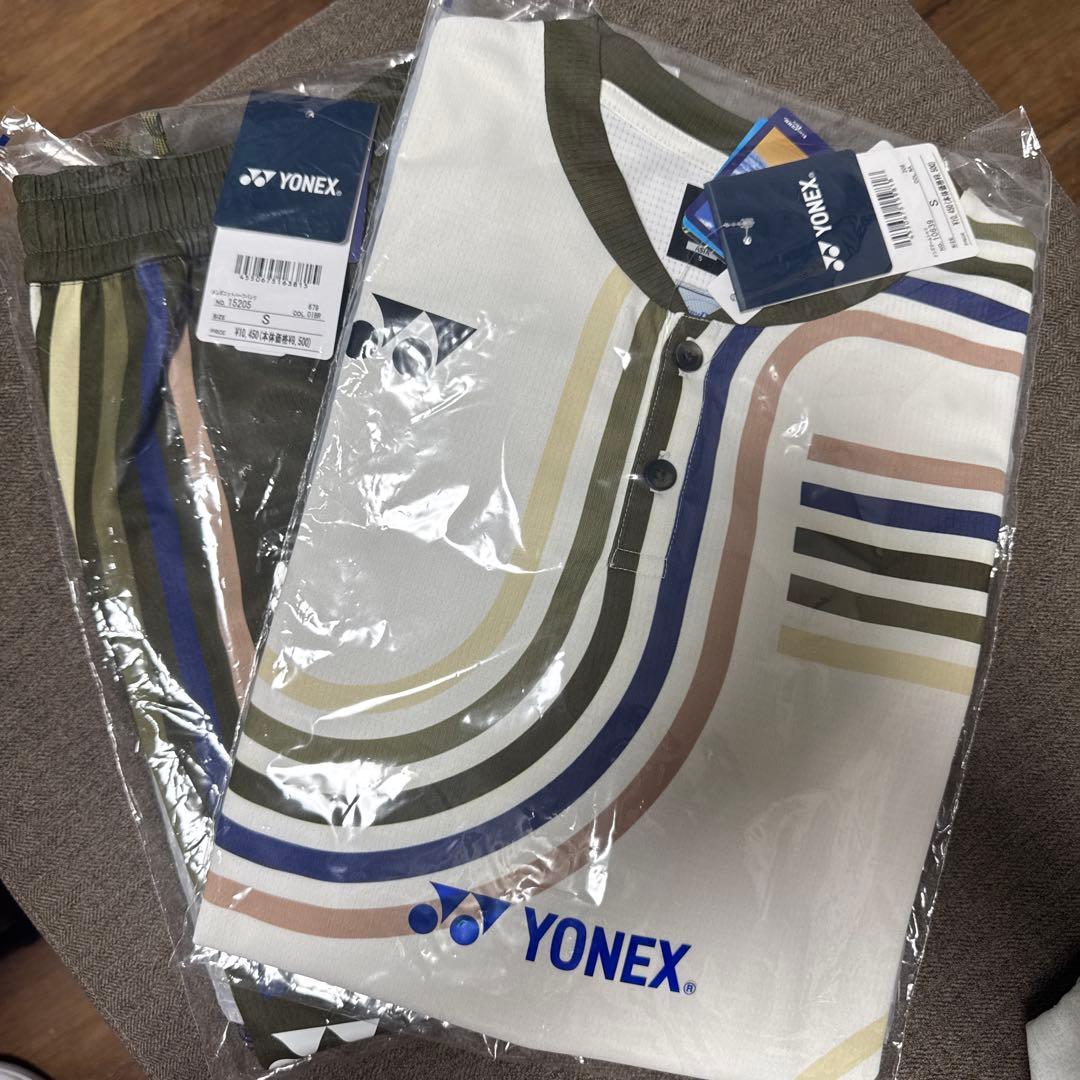 ヨネックス　ゲームシャツ&ニットハーフパンツ　サイズS