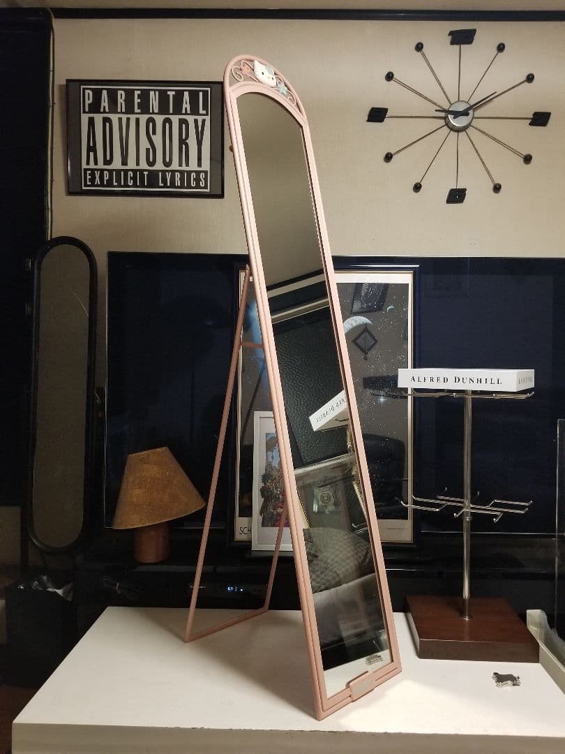 希少　HELLO KITTY　キティ　サンリオ　オフィシャル　スタンド　ミラー