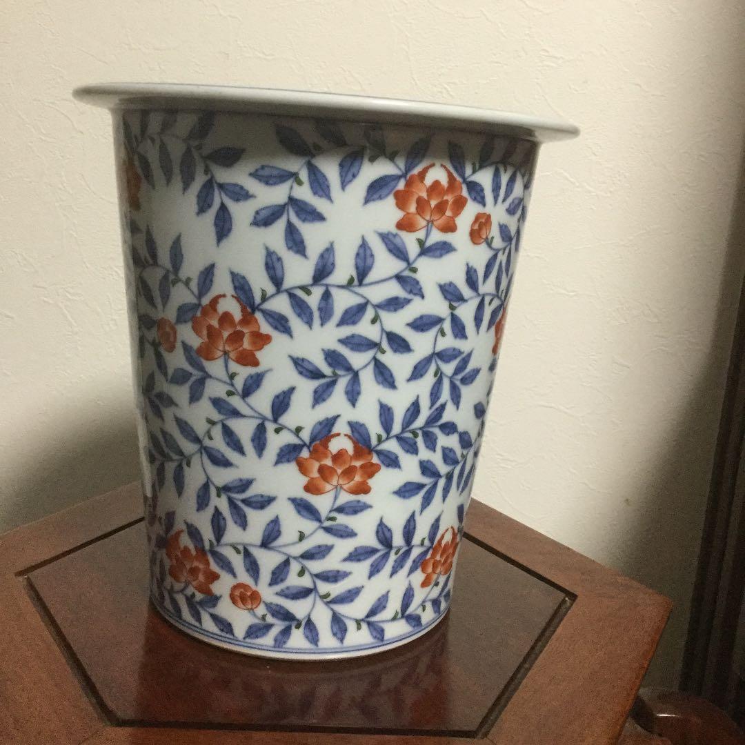 源右衛門の染付植木鉢、珍品