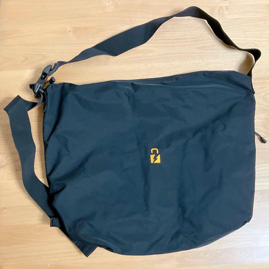 vaultroom DEVICE SHOULDER BAG ブラック